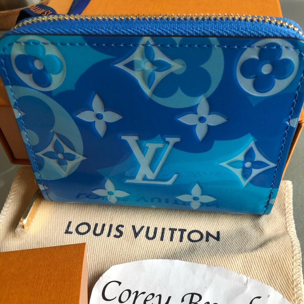 Louis Vuitton Valentine’s 2021 Zippy Coin Purse